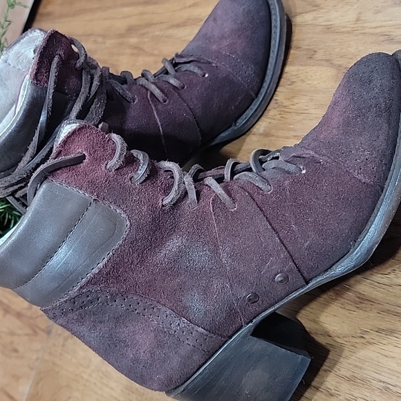 Freebird By Steven Cage in Burgundy 6 - Picture 12 of 14